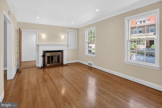 Building Photo - 4712 Piney Branch Rd NW