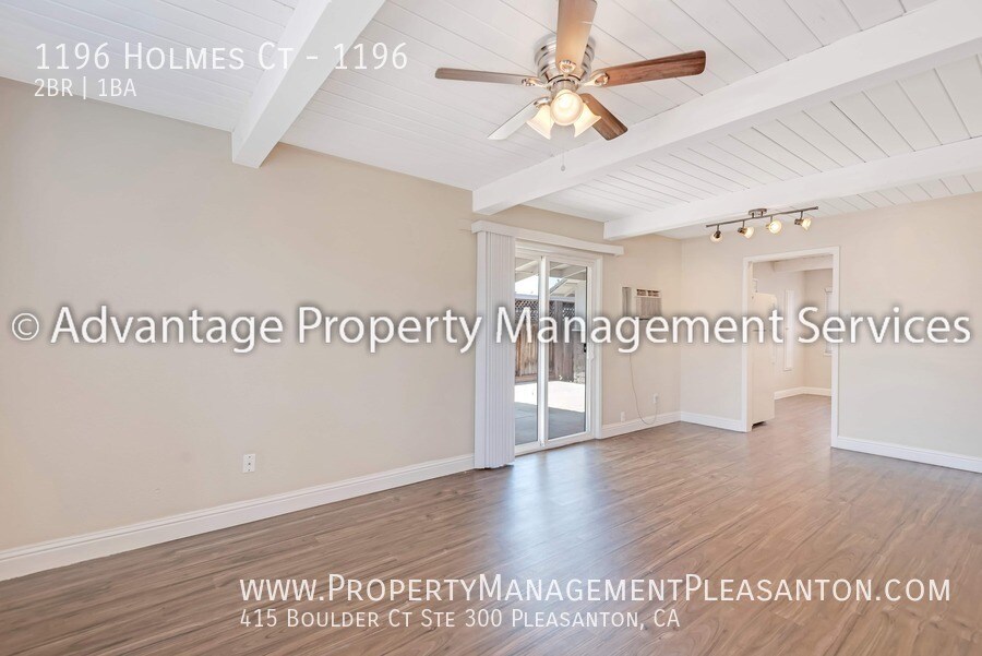 Foto principal - 1196 Holmes Ct