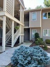 Building Photo - 6 Augusta Dr