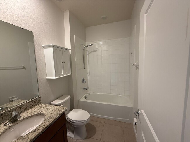 Foto del edificio - 12374 Eastpointe Dr