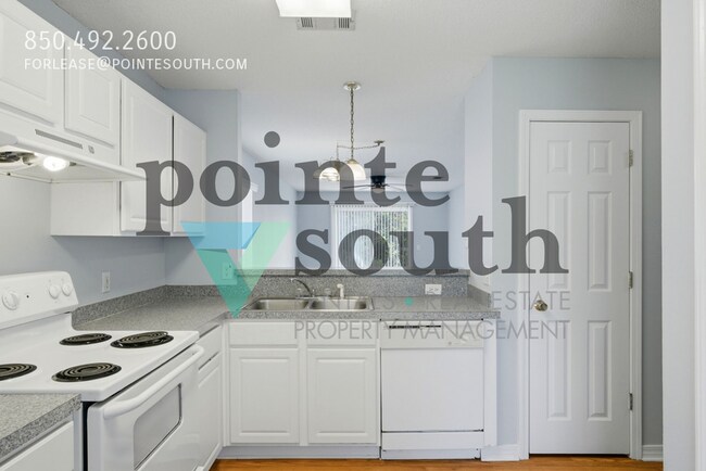 Building Photo - 1076 Antigua Cir