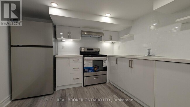 Photo du bâtiment - 1150 Woodbine Ave
