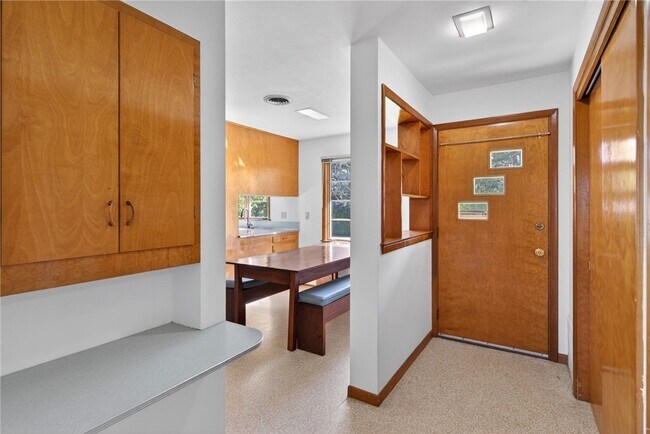 Foto del edificio - 11 Forest Ln