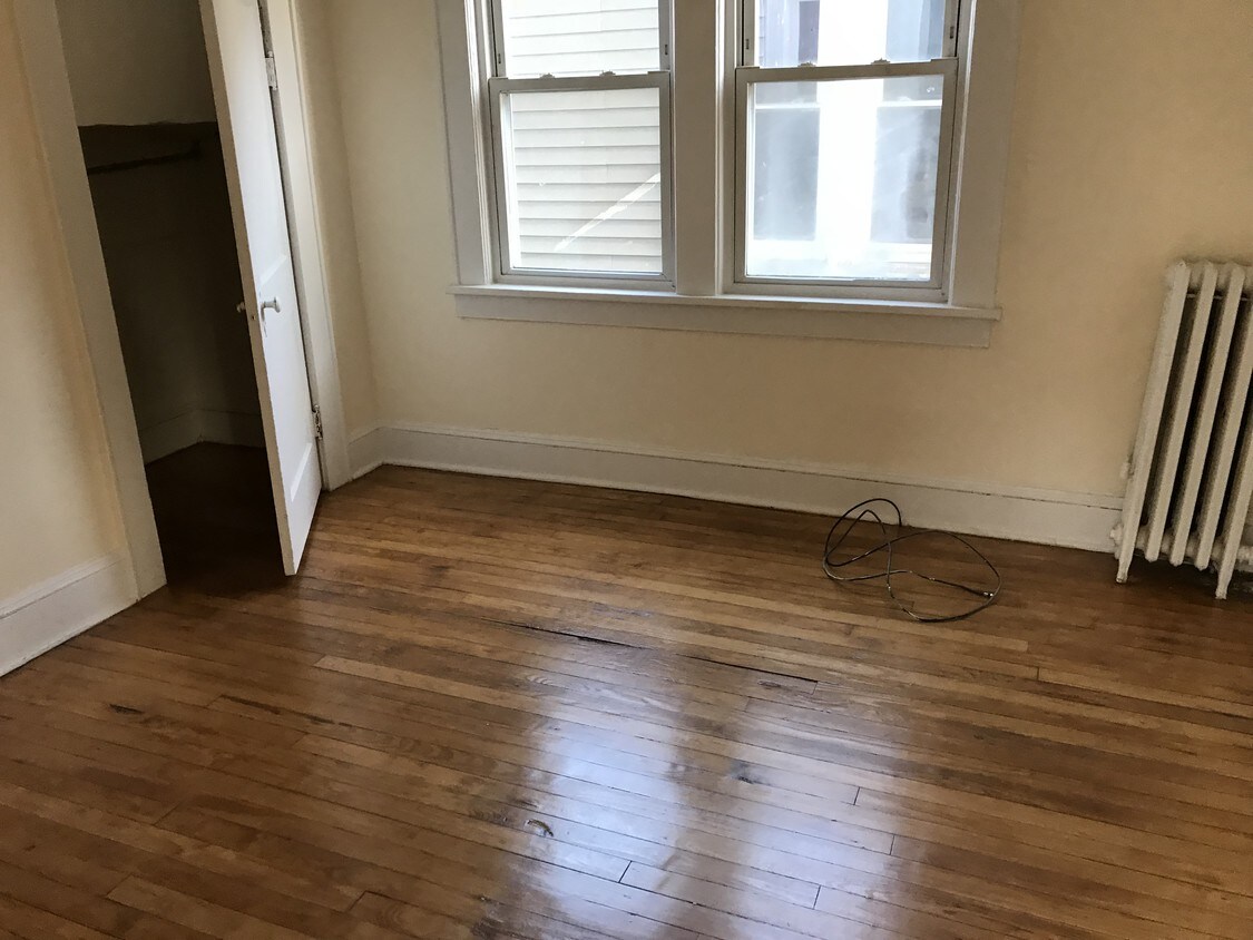 1158 Raritan Ave, Highland Park, NJ 08904 Apartments in Highland Park