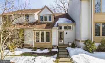 Building Photo - 12506 Flatwood Cir