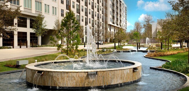 Foto del edificio - 8900 Six Pines Dr