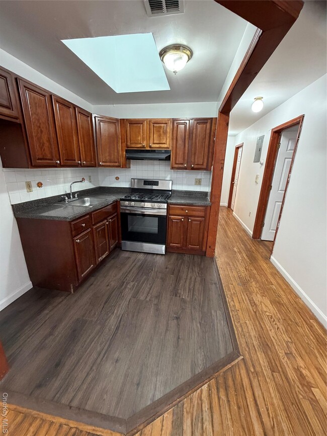 Foto del edificio - 172-07A 90th Ave