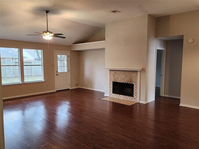 Building Photo - 4823 Pleasant Plains Dr