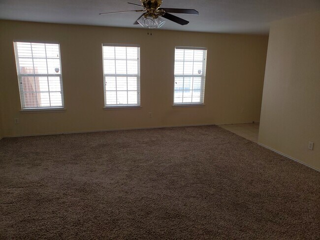 Living Room Picture 1 of 3 - 3428 Bandera Ranch Rd