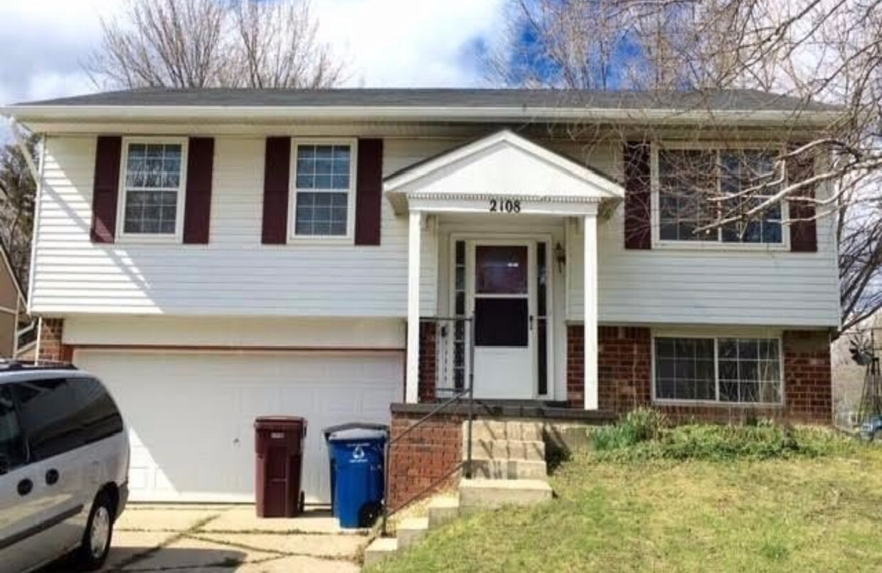 Foto principal - 2108 Thaler Ave