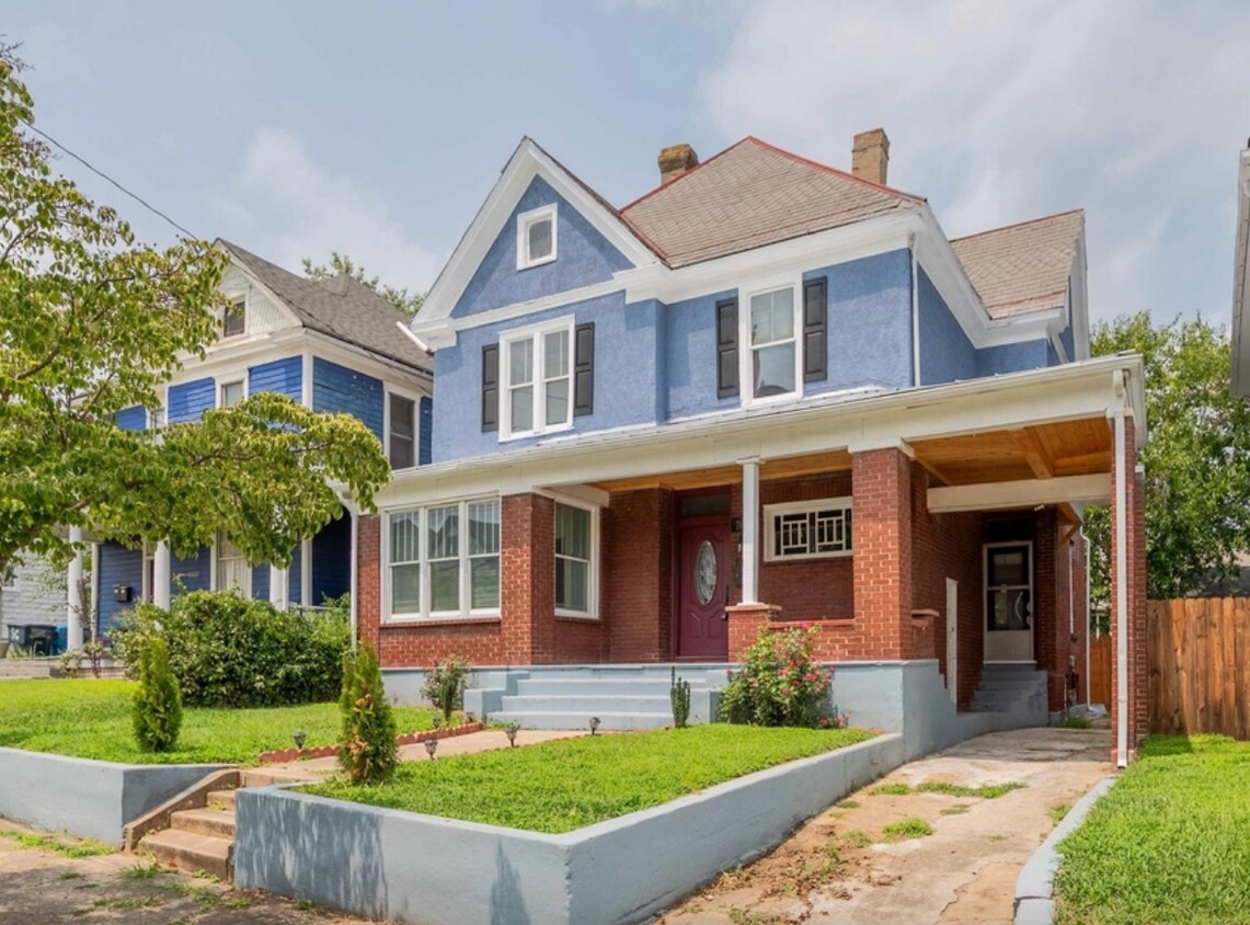 Foto principal - 705 Marshall Ave SW