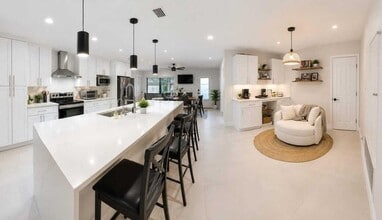 Building Photo - 2707 Starwood Cir