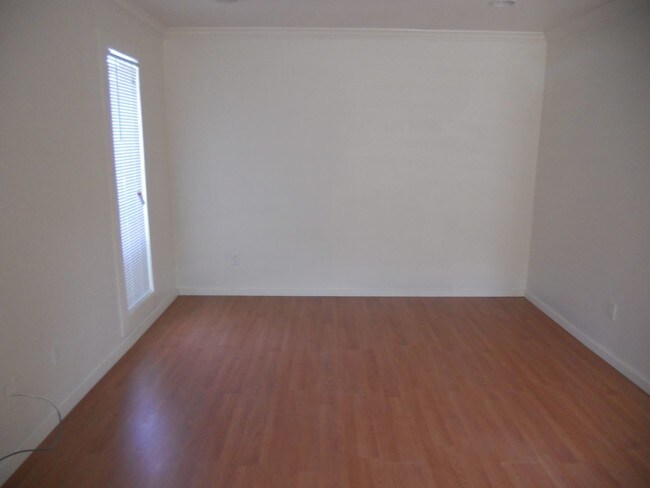 Building Photo - 61 El Toro Ct