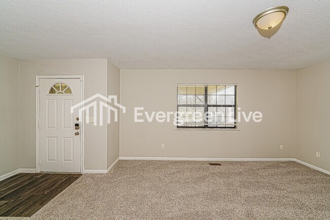 Foto del edificio - 990 Stowe St