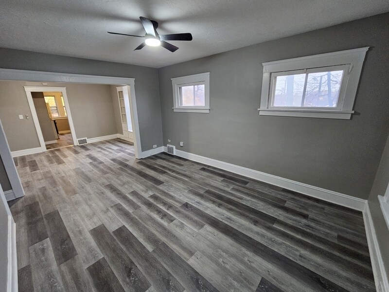 Foto principal - 3294 W 111th St