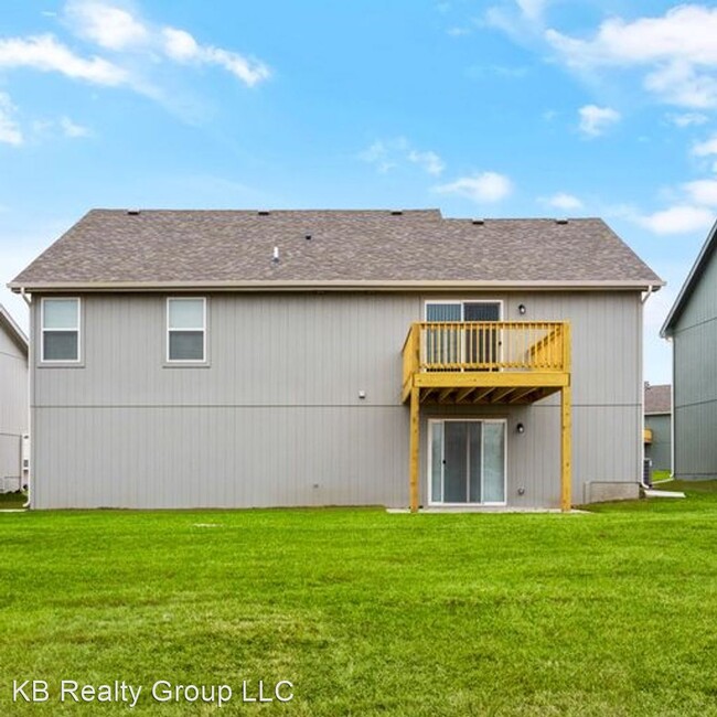 Building Photo - 4 br, 3 bath House - 705 Shane Lane