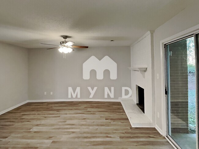 Foto del edificio - 5608 Amity Springs Dr