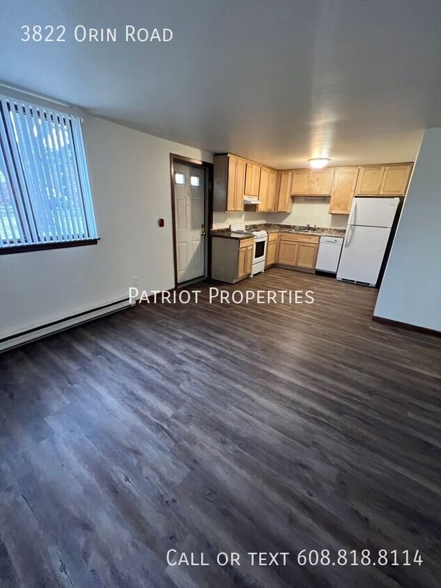 Primary Photo - 1 bed/1 bath plus den in Madison, WI!