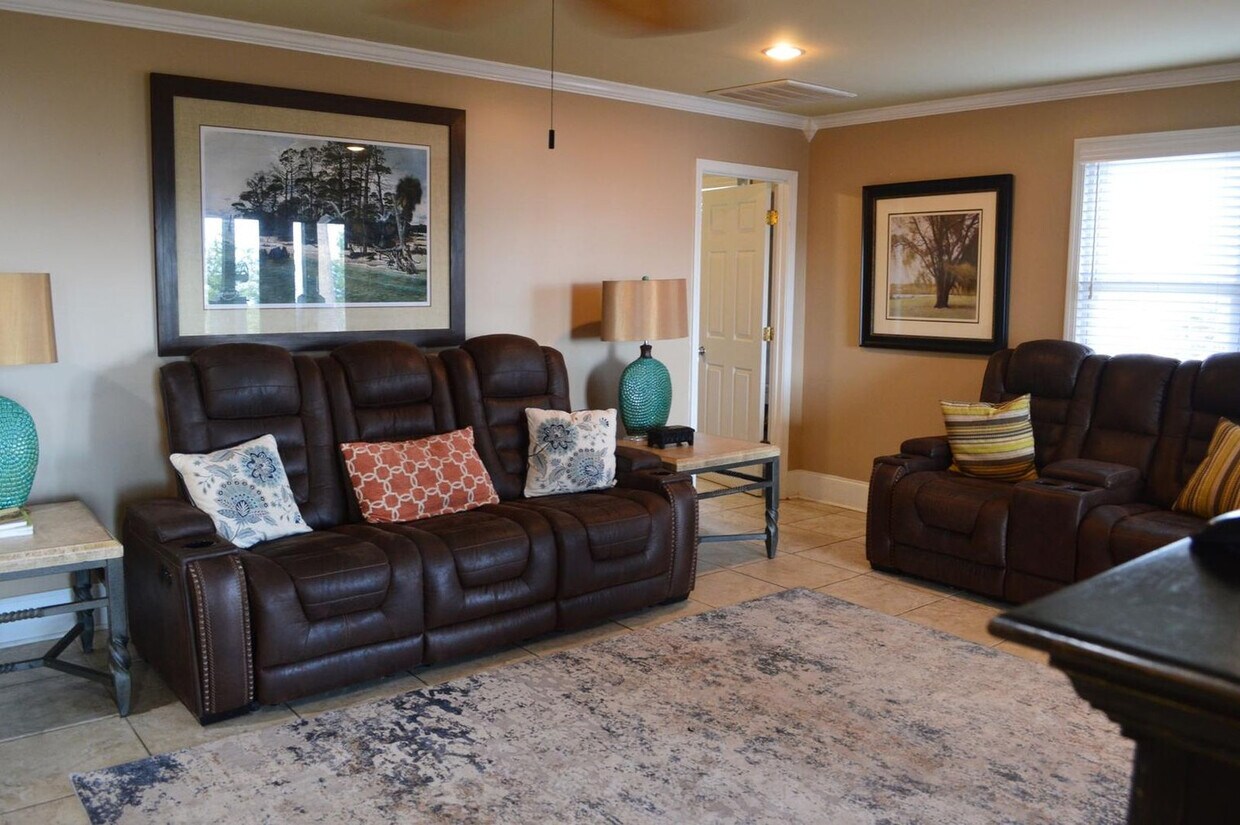 Foto principal - 1348 Misty Ln