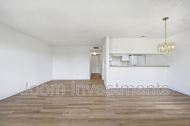 Building Photo - 1527 S Palm Ave