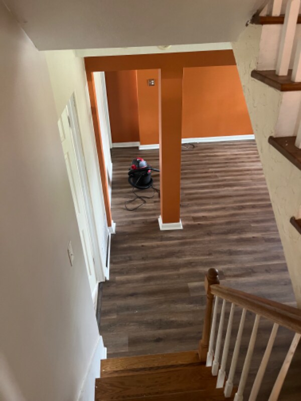 Foto del edificio - 805 Henry Ln
