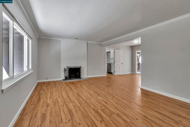 Foto del edificio - 520 Dawkins Dr