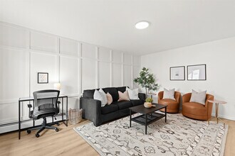 Building Photo - 22 2nd St