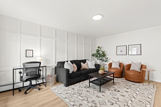 Building Photo - 22 2nd St