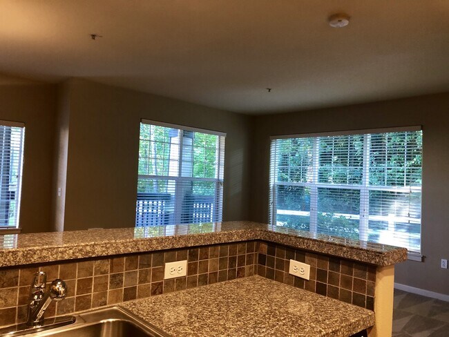 Foto del edificio - Cute 1BD Single Level Condo in Sherwood!  ...