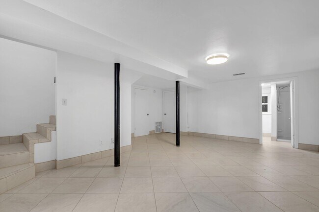 Foto del edificio - 2208 Escambia Dr