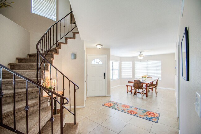 Foto del edificio - 4bd, 3ba on Arrowhead Golf Course!
