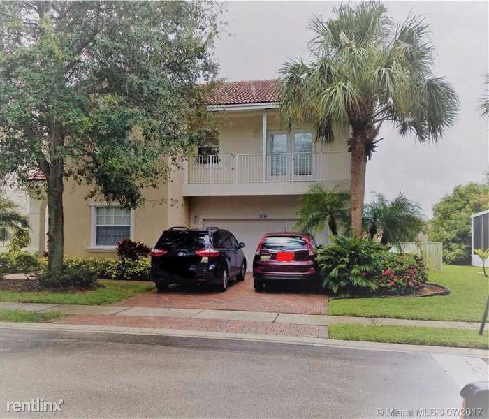 Foto principal - 7500 NW 19th Dr