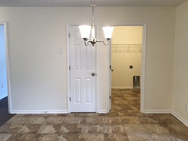 Building Photo - 135 Tyron Rd