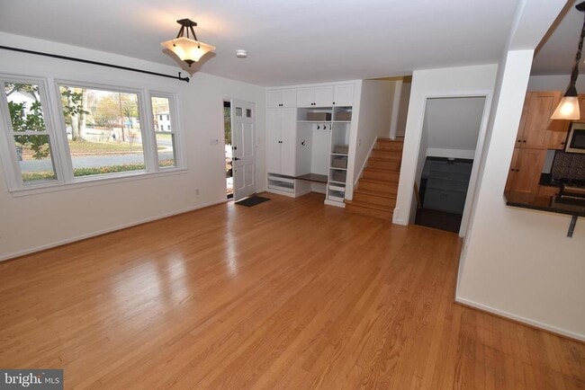 Foto del edificio - 2622 Shelby Ln