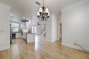 Foto del edificio - 4144 Grassmere Ln