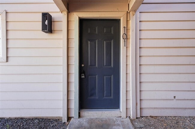 Foto del edificio - 2705 Windswept Cove