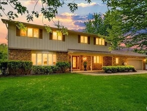 Building Photo - 210 E Morningside Dr