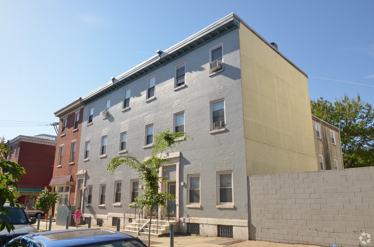 Primary Photo - Maple Mount Vernon Apartments