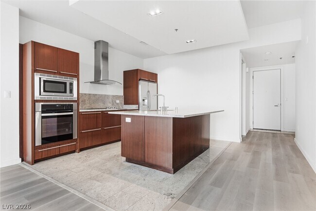 Foto del edificio - 4471 Dean Martin Dr