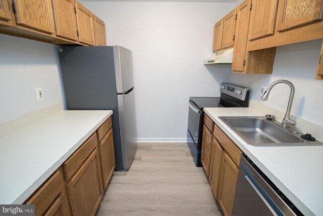 Building Photo - 44792 Locust Ridge Ct
