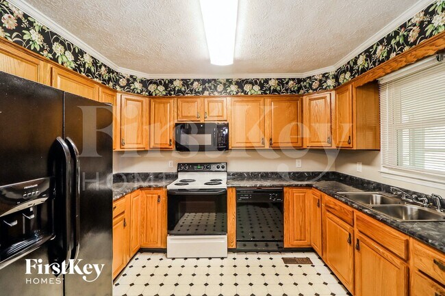 Foto del edificio - 2333 Donnie Lee Dr