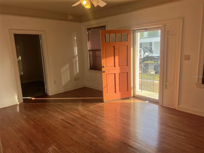 Building Photo - 2323 W North B St