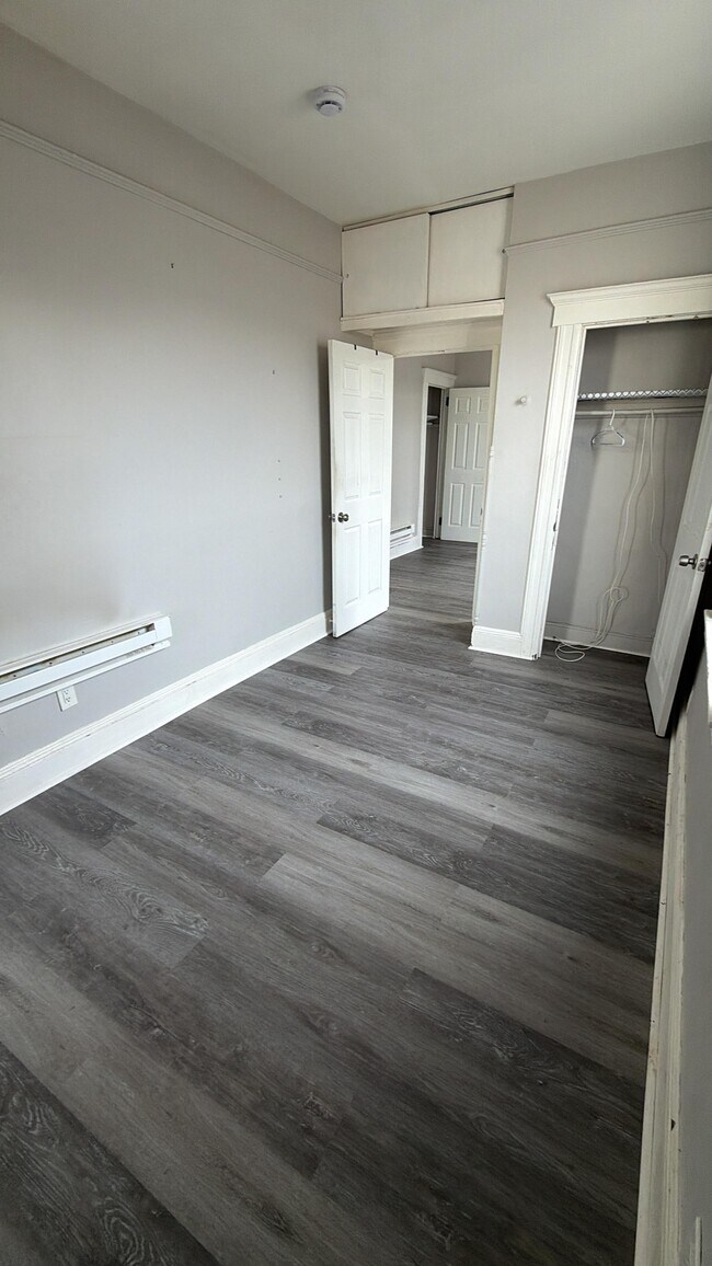 34 Clerk St 3R - 36 Clerk St