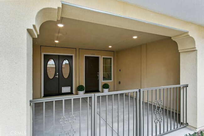 Foto del edificio - 3440 Doheny Way