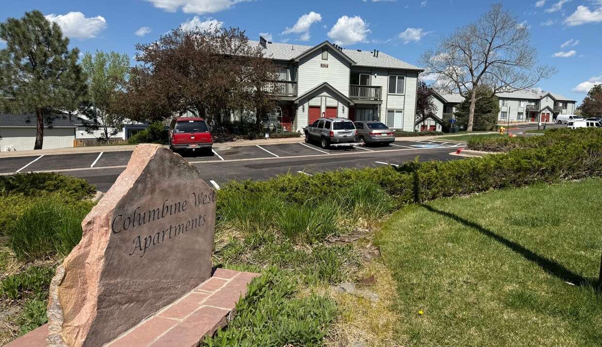 Primary Photo - Columbine West Apartments