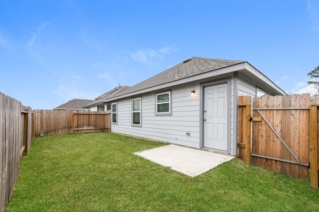 Building Photo - 13417 Musky Dr