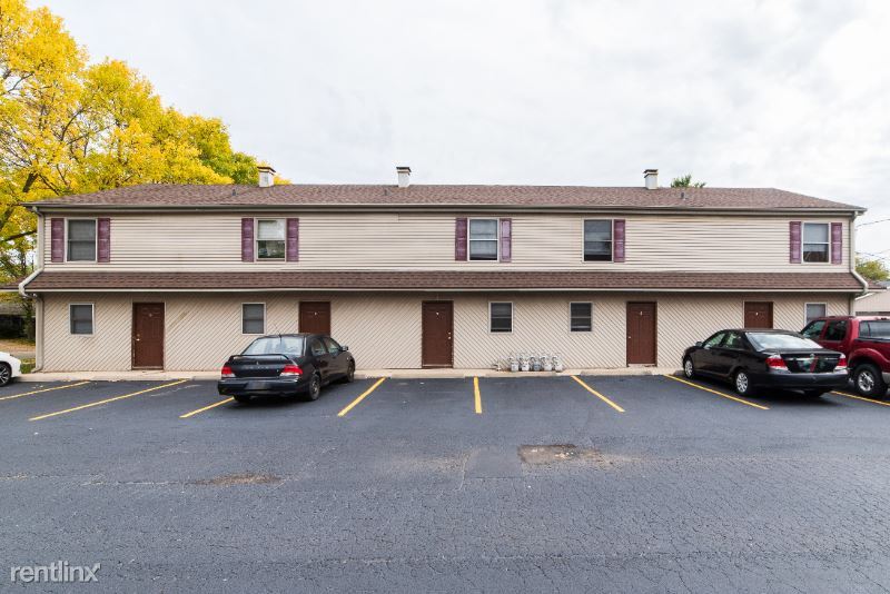 Primary Photo - 929 W Hillcrest Dr