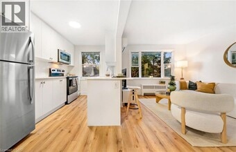 Building Photo - 232 Elm St