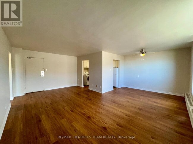 Building Photo - 156 Fitch St