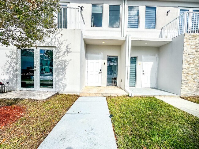 Foto del edificio - 14467 SW 260th St